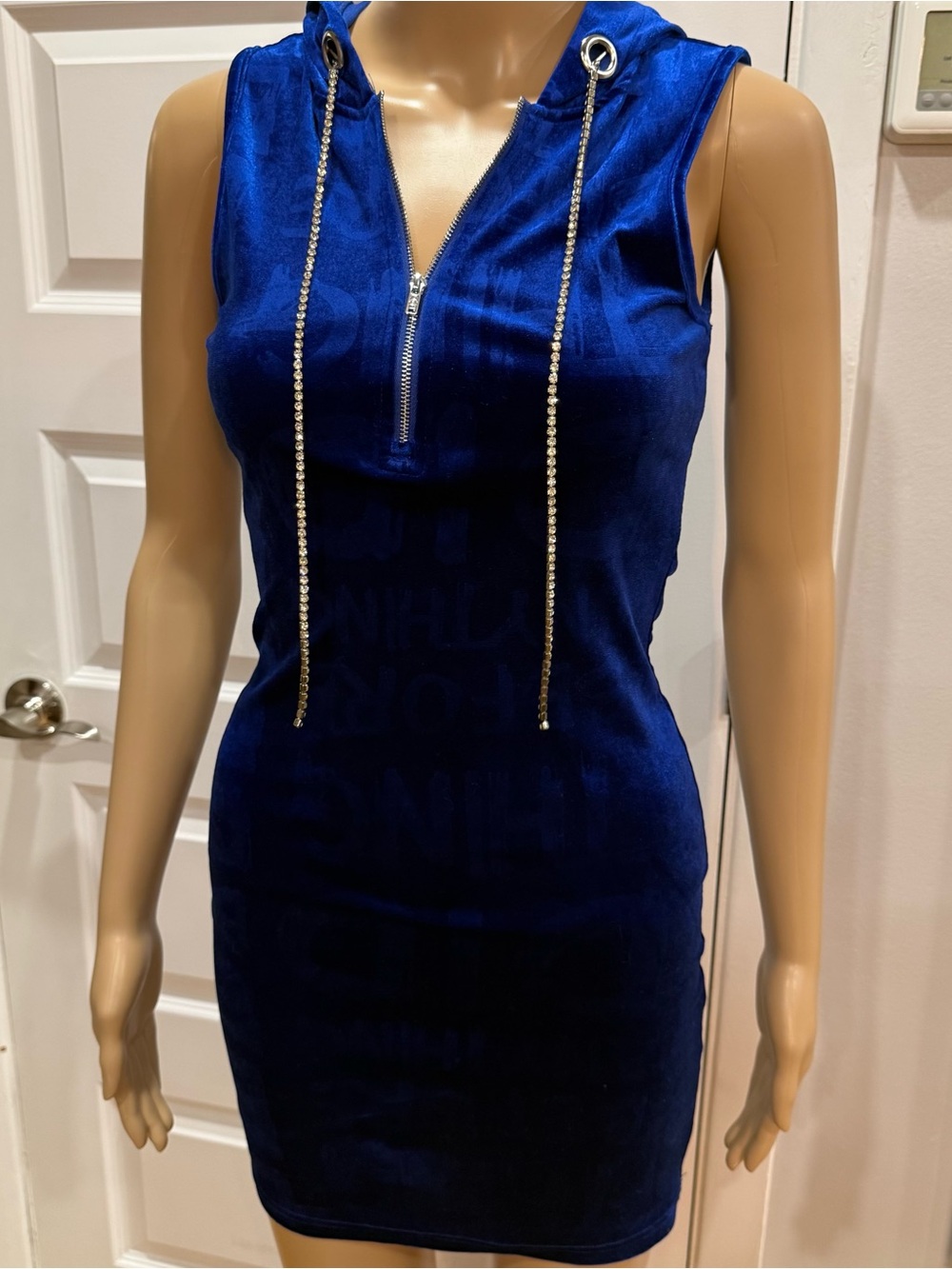 💙 SHEIN Royal Blue Velvet Hooded Mini Dress – Size XS